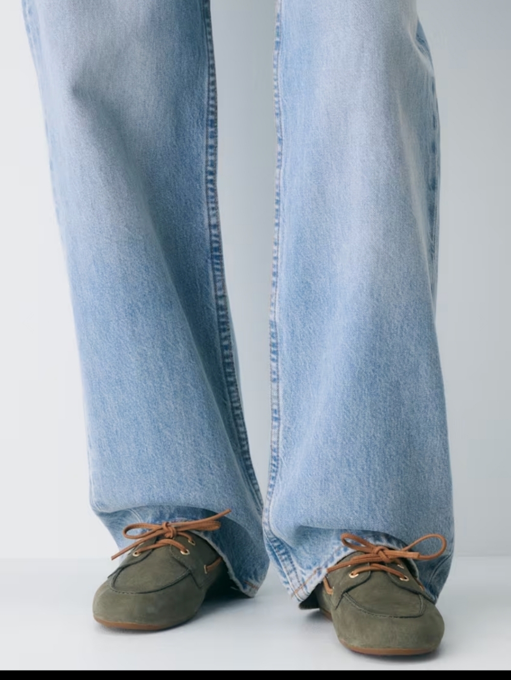 Sperry x Aritzia Slim Boat Shoe - Nubuck Leather - Picture 7 of 9
